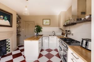 Kitchen- click for photo gallery